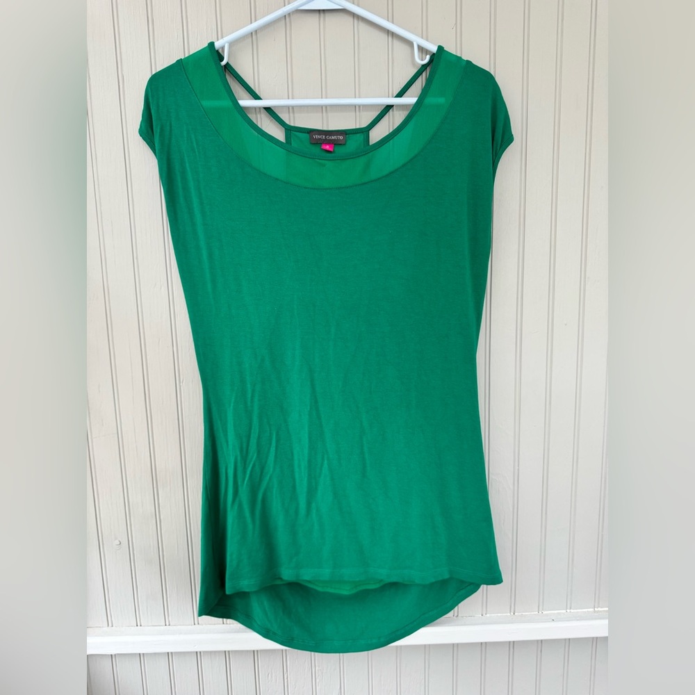 Vince Camuto Asymmetrical Green T-Shirt Blouse size small